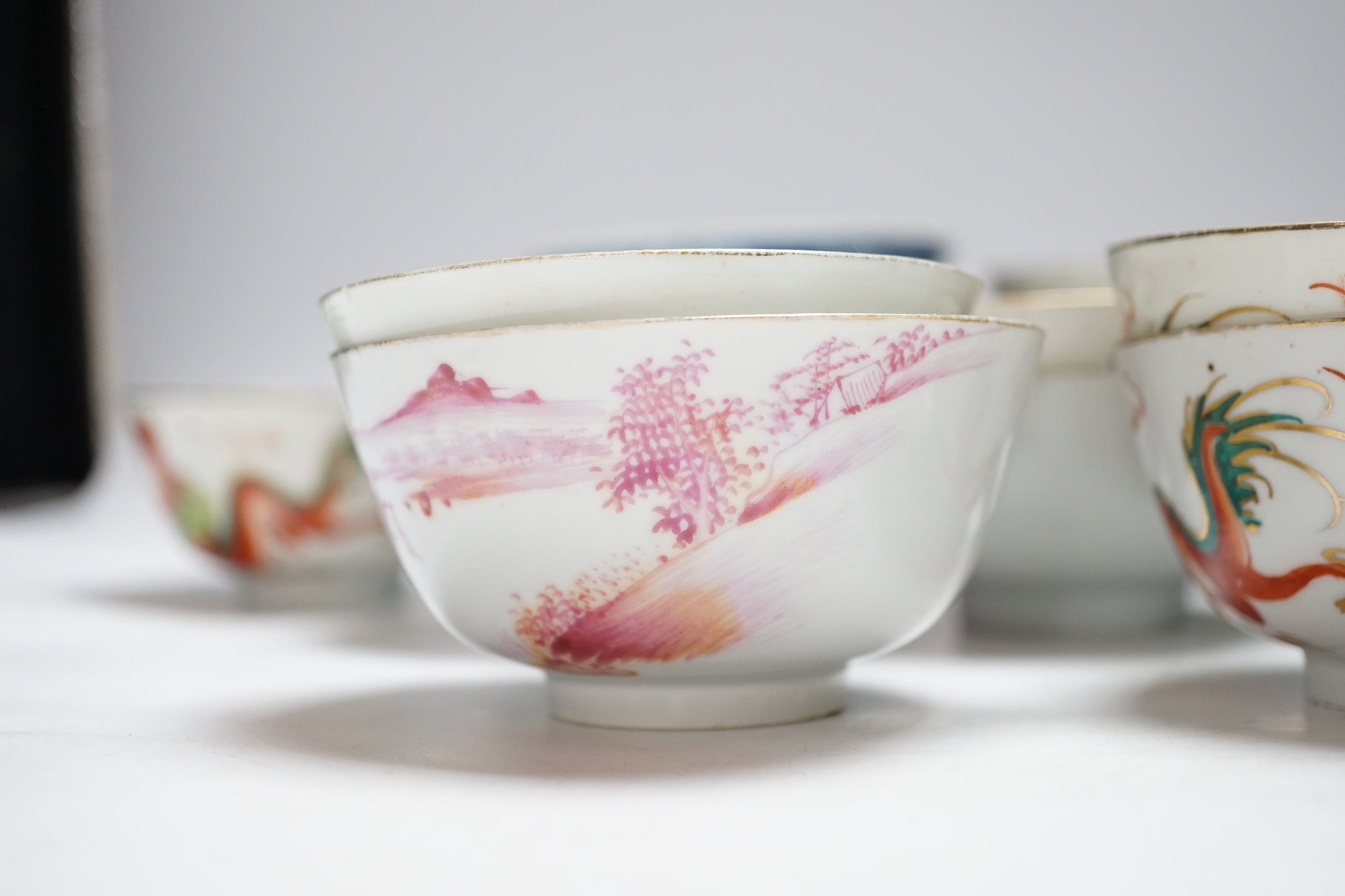 A Group of early 20th century Chinese porcelain tea bowls (16)
